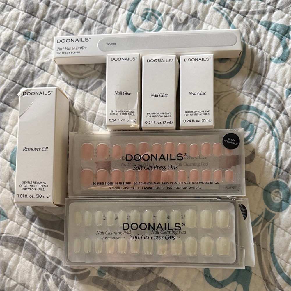 Soft Gel Press-On Nail Kit — Pink & Cream Shades